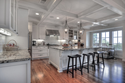 Ice White Shaker Door Style Kitchen Cabinets, Bianco Antico Granite Countertop and Bianco Antico Granite Island Top with White Ceramic Subway Tiles and Stainless Steel Vent Hood